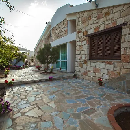 Fata Morgana Villa *