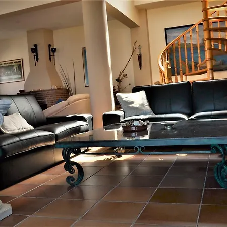Fata Morgana Villa Pomos